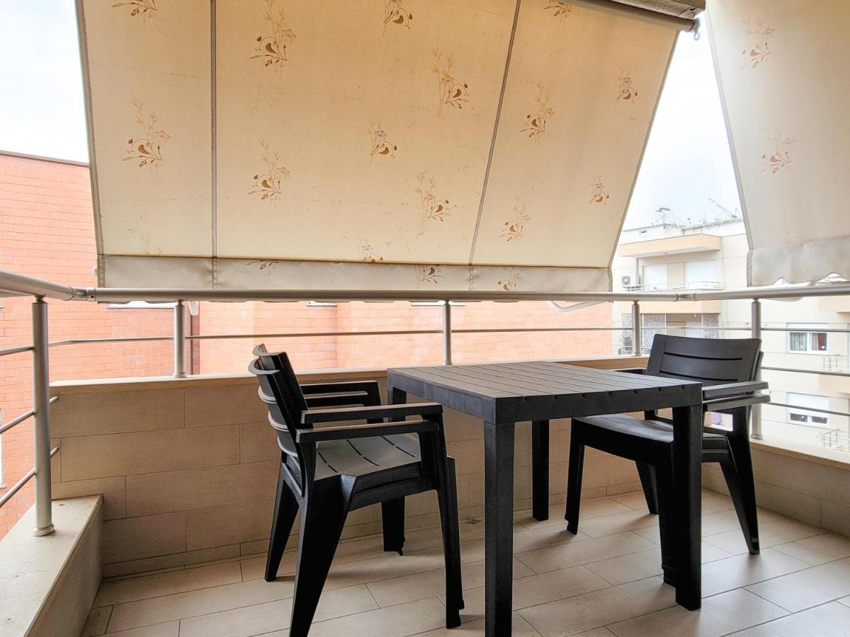 Quiet Apartment Near Tirana Lake Exterior photo